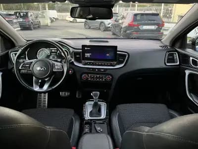 Vendo Kia XCeed 2021 - 17950 EUR, 118000 km - AUTO.MOTO.pt