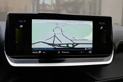 Vendo Peugeot 2008 2022 - 22900 EUR, 31255 km - AUTO.MOTO.pt