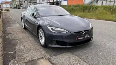 Vendo Tesla Model S 2017 - 24500 EUR, 142000 km - AUTO.MOTO.pt