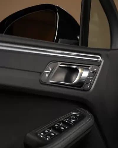 Vendo Porsche Macan 2017 - 47950 EUR, 116000 km - AUTO.MOTO.pt