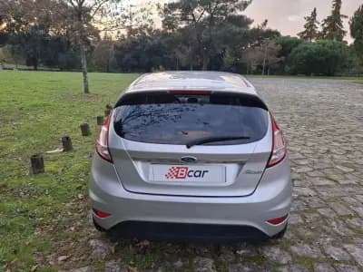 Sell Ford Fiesta 2016 - 9990 EUR, 87600 km - AUTO.MOTO.pt
