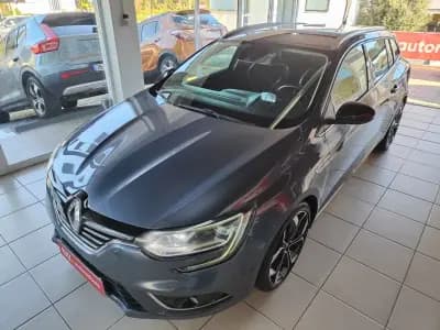 Sell Renault Mégane Sport Tourer 2019 - 13750 EUR, 155000 km - AUTO.MOTO.pt