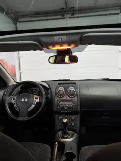 Vendo Nissan Qashqai 2008 - 6900 EUR, 180000 km - AUTO.MOTO.pt