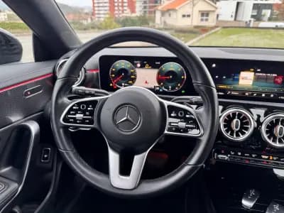 Sell Mercedes-Benz CLA 180 2019 - 26500 EUR, 80000 km - AUTO.MOTO.pt