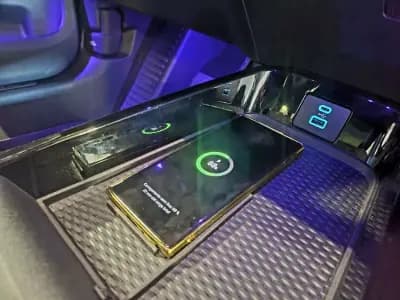 Vendo Ford Mustang Mach-E 2022 - 59990 EUR, 49187 km - AUTO.MOTO.pt