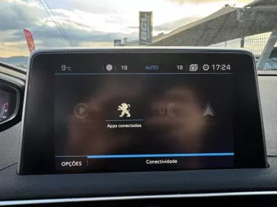 Vendo Peugeot 3008 2016 - 18990 EUR, 149800 km - AUTO.MOTO.pt