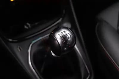 Vendo Ford Puma 2022 - 17499 EUR, 78000 km - AUTO.MOTO.pt