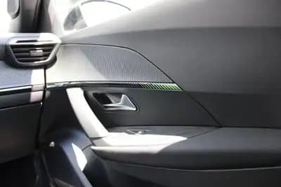 Sell Peugeot 2008 2024 - 21900 EUR, 4400 km - AUTO.MOTO.pt