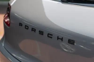 Sell Porsche Macan 2015 - 43900 EUR, 152799 km - AUTO.MOTO.pt