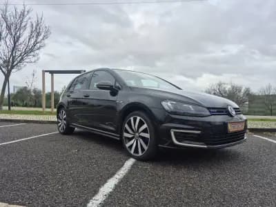Sell Volkswagen Golf 2016 - 15490 EUR, 211638 km - AUTO.MOTO.pt