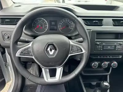 Sell Renault Express 2021 - 13990 EUR, 106000 km - AUTO.MOTO.pt