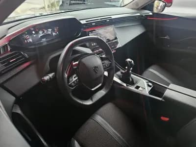 Vendo Peugeot 308 2022 - 16999 EUR, 75000 km - AUTO.MOTO.pt