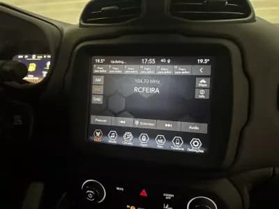 Vendo Jeep Renegade 2022 - 23950 EUR, 10796 km - AUTO.MOTO.pt