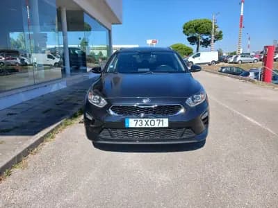 Vendo Kia Ceed SW 2019 - 13900 EUR, 72562 km - AUTO.MOTO.pt