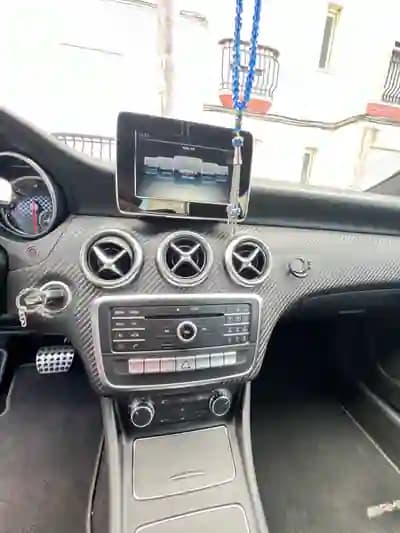 Vendo Mercedes-Benz A 180 2016 - 15400 EUR, 170310 km - AUTO.MOTO.pt