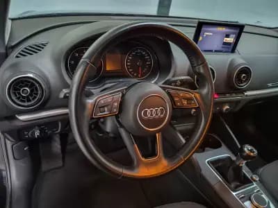 Vendo Audi A3 Sportback 2019 - 20700 EUR, 122935 km - AUTO.MOTO.pt