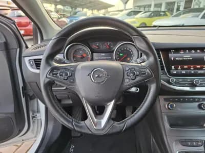 Vendo Opel Astra 2016 - 11000 EUR, 81600 km - AUTO.MOTO.pt