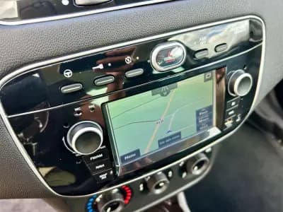 Vendo Fiat Grande Punto 2016 - 8750 EUR, 84929 km - AUTO.MOTO.pt