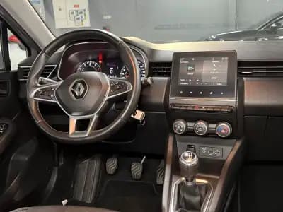 Vendo Renault Clio 2021 - 12990 EUR, 80000 km - AUTO.MOTO.pt