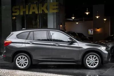 Vendo BMW X1 2020 - 23500 EUR, 111485 km - AUTO.MOTO.pt