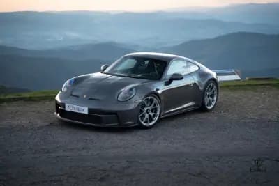 Vendo Porsche 992 2022 - 195000 EUR, 20350 km - AUTO.MOTO.pt