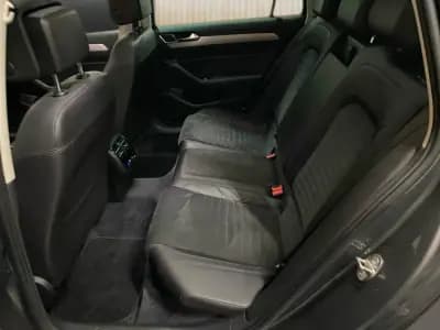 Vendo Volkswagen Passat Variant 2015 - 18950 EUR, 306000 km - AUTO.MOTO.pt