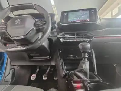 Sell Peugeot 208 2020 - 13750 EUR, 61000 km - AUTO.MOTO.pt