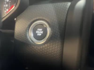 Vendo Renault Clio 2022 - 17899 EUR, 38000 km - AUTO.MOTO.pt