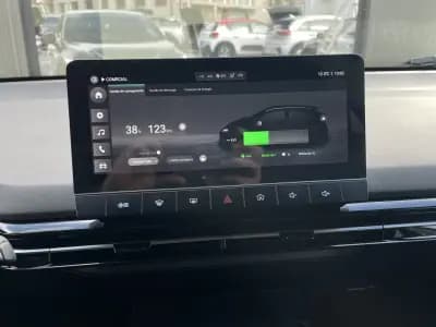 Sell MG MG4 2023 - 19850 EUR, 7054 km - AUTO.MOTO.pt