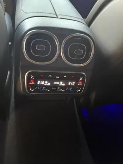 Vendo Mercedes-Benz C 63 AMG 2024 - 114990 EUR, 6065 km - AUTO.MOTO.pt