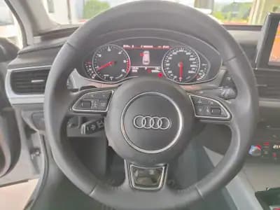 Vendo Audi A6 Avant 2018 - 22950 EUR, 153300 km - AUTO.MOTO.pt