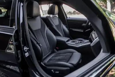 Vendo BMW 320 2022 - 34990 EUR, 75451 km - AUTO.MOTO.pt