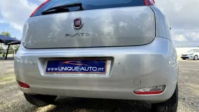 Vendo Fiat Punto 2015 - 9500 EUR, 170000 km - AUTO.MOTO.pt