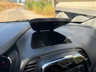 Vendo Renault Captur 2016 - 11900 EUR, 102000 km - AUTO.MOTO.pt