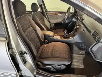 Vendo Mercedes-Benz C 180 2003 - 6900 EUR, 210000 km - AUTO.MOTO.pt