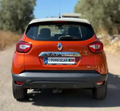 Vendo Renault Captur 2016 - 11900 EUR, 102000 km - AUTO.MOTO.pt
