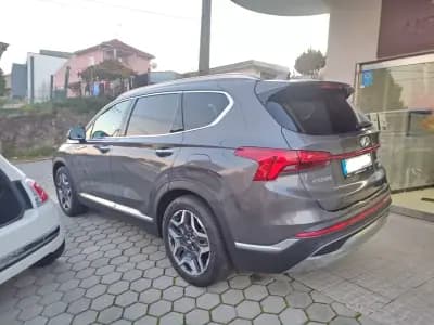 Sell Hyundai Santa Fe 2022 - 39000 EUR, 89000 km - AUTO.MOTO.pt