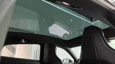 Vendo Porsche Taycan 2024 - 82000 EUR, 38405 km - AUTO.MOTO.pt