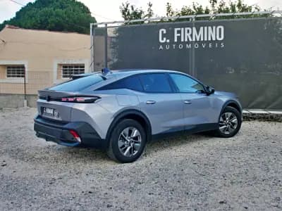 Vendo Peugeot 408 2024 - 25900 EUR, 30782 km - AUTO.MOTO.pt