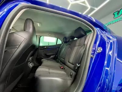 Vendo Renault Mégane 2016 - 13999 EUR, 182000 km - AUTO.MOTO.pt