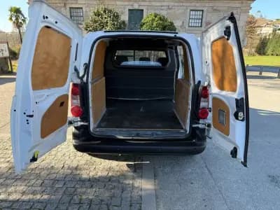 Sell Citroën Berlingo 1.6 BlueHdi 100 2018 - 11990 EUR, 41500 km - AUTO.MOTO.pt