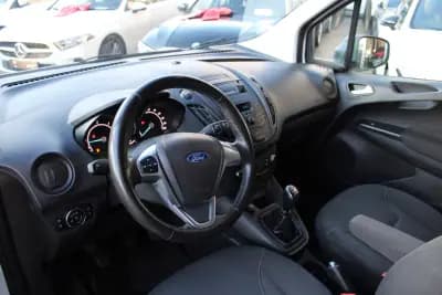 Sell Ford Transit Courier 2020 - 12400 EUR, 140939 km - AUTO.MOTO.pt