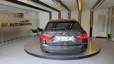 Vendo BMW 520 2018 - 23900 EUR, 284762 km - AUTO.MOTO.pt