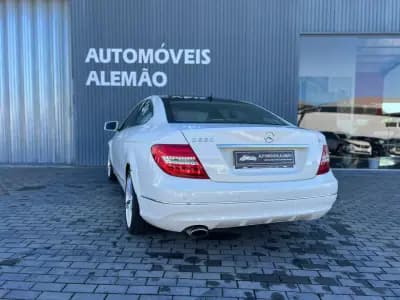 Vendo Mercedes-Benz C 220 2012 - 17500 EUR, 190898 km - AUTO.MOTO.pt