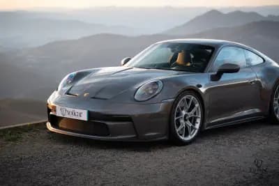 Vendo Porsche 992 2022 - 195000 EUR, 20350 km - AUTO.MOTO.pt