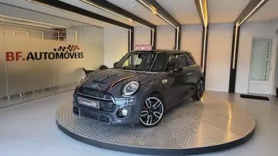 Vendo MINI 2019 - 24900 EUR, 114062 km - AUTO.MOTO.pt
