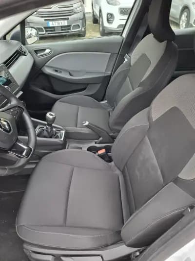 Sell Renault Clio 2020 - 13250 EUR, 54500 km - AUTO.MOTO.pt