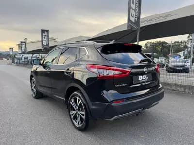 Vendo Nissan Qashqai 2018 - 18990 EUR, 161000 km - AUTO.MOTO.pt