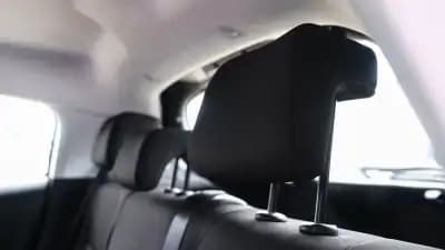 Vendo Peugeot 208 2015 - 9500 EUR, 210000 km - AUTO.MOTO.pt