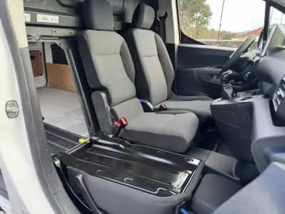 Vendo Peugeot Partner 2019 - 13990 EUR, 150000 km - AUTO.MOTO.pt